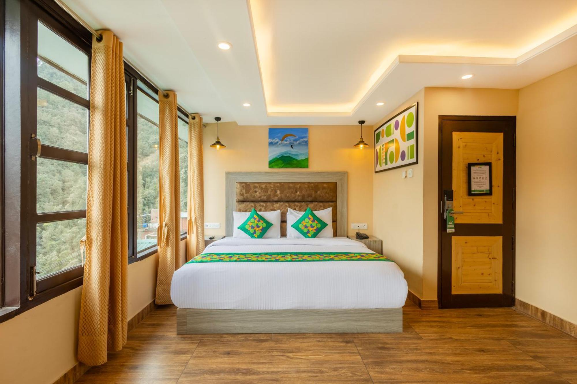 Treebo Lords Garden Glory With Valley View & Centralized Heating Shimla Dış mekan fotoğraf